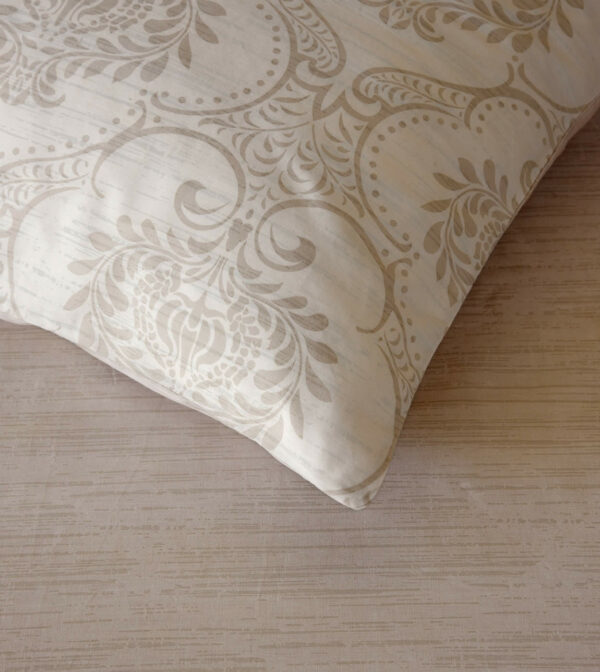 VICTORIA BEIGE DSC5610 S21 KOCOON 2